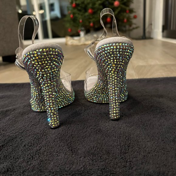 Beautiful Ellie Bling Heels! - Picture 2 of 9